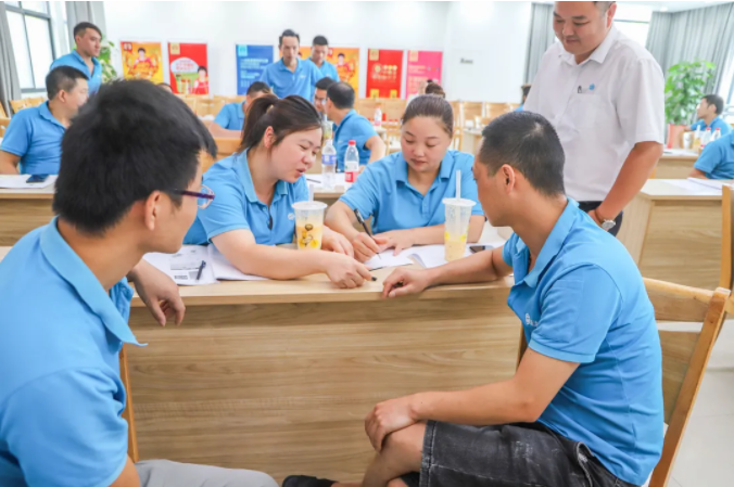 安徽新涛光电五星班组培训.png 安徽新涛光电五星班组培训.png