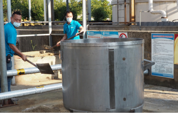 安徽新涛消防演练原料泄漏应急处理.png 安徽新涛消防演练原料泄漏应急处理.png