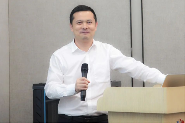 新涛董事长周平桃.png 新涛董事长周平桃.png