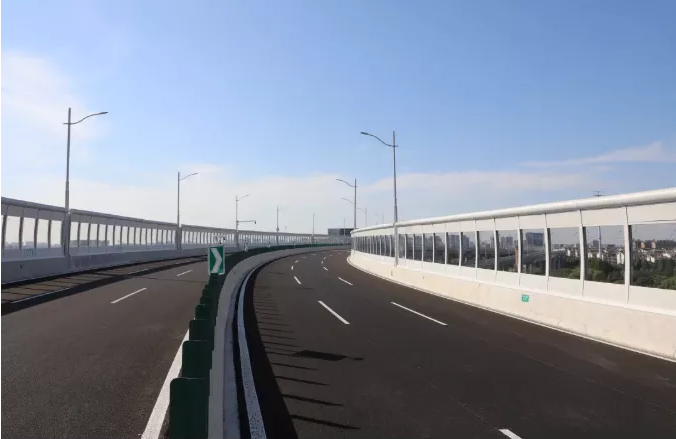 嘉兴市市区快速路声屏障.png
